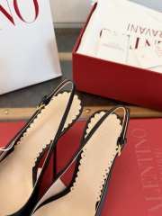 Uubags Valentino Bepointy Slingback Pump In Black/Ivory Patent Leather And Kidskin 8cm - 5
