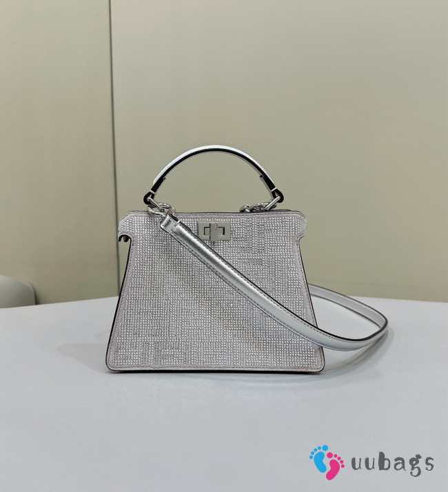 Uubags Fendi Peekaboo ISeeU mini silver leather bag with crystal FF motif 20x11x15cm - 1
