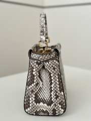 Uubags Fendi mini Peekaboo white python leather bag 23x12x19cm - 2