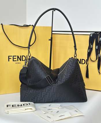 Uubags Squared FF Fendi Lui large black leather and black FF nylon bag 38x13x27cm