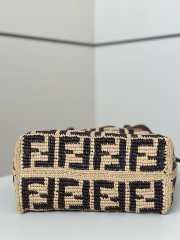 Uubags Fendi small Roll brown FF raffia crochet shopper with pouch 23x15x19.5cm - 6