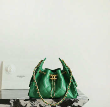 Uubags Chanel 25 mini handbag calfskin with grain effect & gold metallic in dark green 20x22x12.5cm