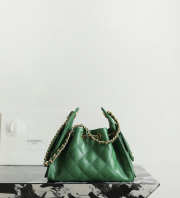 Uubags Chanel 25 mini handbag calfskin with grain effect & gold metallic in dark green 20x22x12.5cm - 6