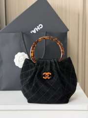 Uubags Chanel mini pouch in black suede with gold metal 12x5x9cm - 1