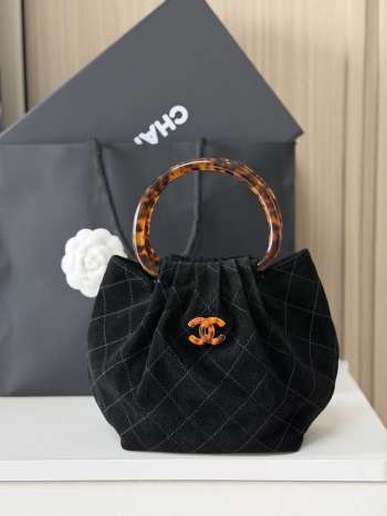 Uubags Chanel mini pouch in black suede with gold metal 12x5x9cm