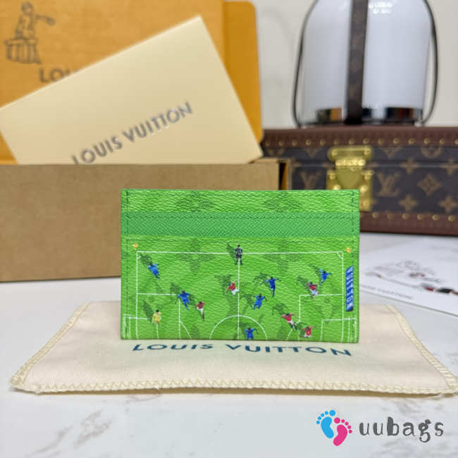 Uubags Louis Vuitton M26802 Double Card Holder In Soccer Green 11x1.5x7cm - 1