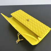 Uubags Bottega Veneta Andiamo Clutch In Yellow With Intrecciato Pattern 31x13x3cm - 4