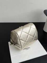 Uubags Chanel 25A Gold Metallic Lambskin Quilted Cuff Bag Aged Gold Hardware 11x23x14cm - 5