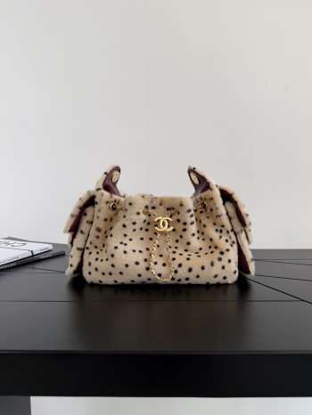 Uubags Chanel 25 Mini Handbag Lambskin And Gold-tone Metal In Light Beige And Black 20x22x12.5cm