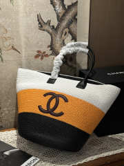 Uubags Chanel Maxi-sized Shopping Bag Raffia & Calfskin In White, Dark Beige & Black 35x60x20cm - 5