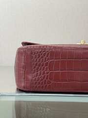 Uubags Chanel East-West Classic Flap Bag In Burgundy Crocodile-Embossed Calfskin & Gold-Tone Metal 26x16x7cm - 2