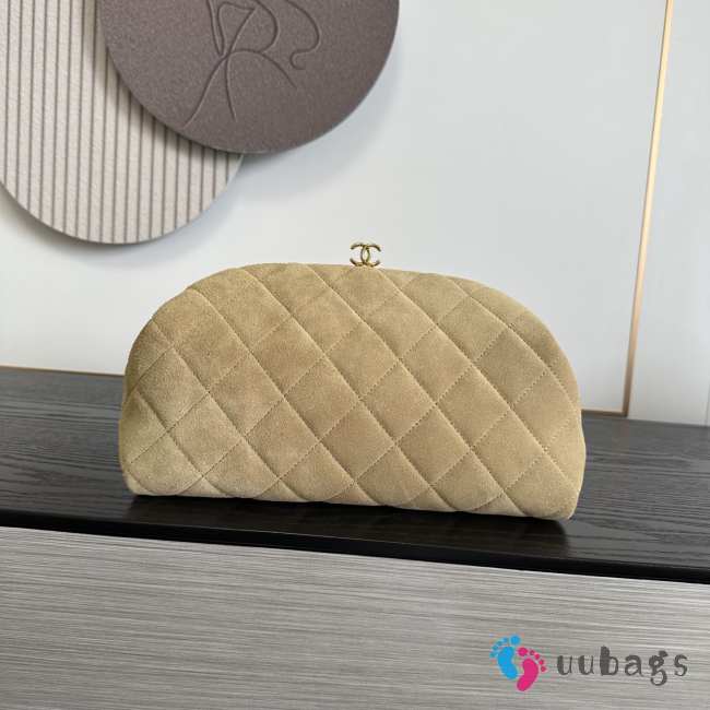 Uubags Chanel clutch with strap suede calfskin & gold-colored metal in dark beige 18x30x15cm - 1