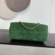 Uubags Chanel clutch with strap suede calfskin & gold-colored metal in green 18x30x15cm - 3