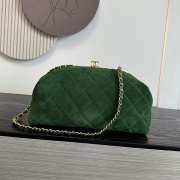 Uubags Chanel clutch with strap suede calfskin & gold-colored metal in green 18x30x15cm - 2