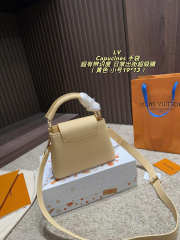 Uubags Louis Vuitton M28716 Capucines Mini Bag In Banane 13.6x21x8cm - 3