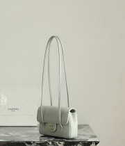 Uubags Chanel mini clutch with leather strap in plight green 11.5x17x5cm - 2