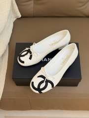Uubags Chanel Ballet Shoes In Lambskin White & Black 3.5cm - 3