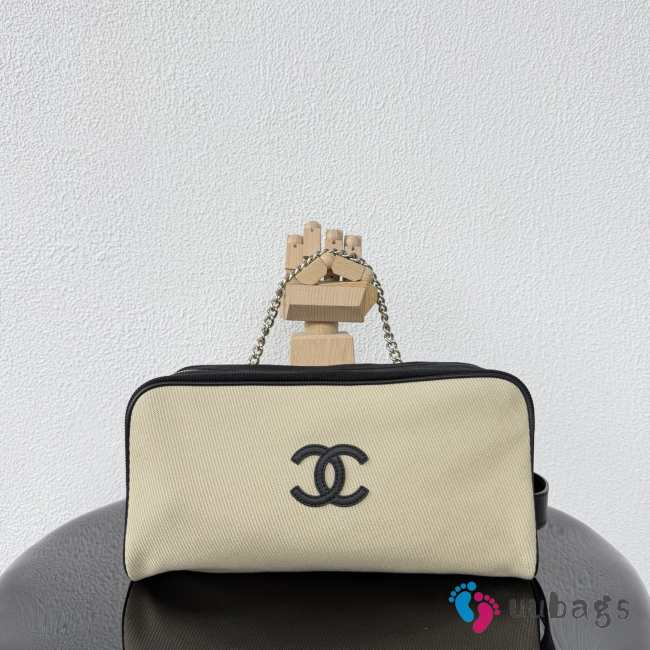 Uubags Chanel Large Zipped Pouch In Canvas, Calfskin & Silver-Tone Metal Beige & Black 17x29x12cm - 1