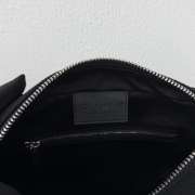 Uubags Chanel Medium Zipped Pouch In Canvas, Calfskin & Silver-Tone Metal Blue & Black 23x13x9cm - 5