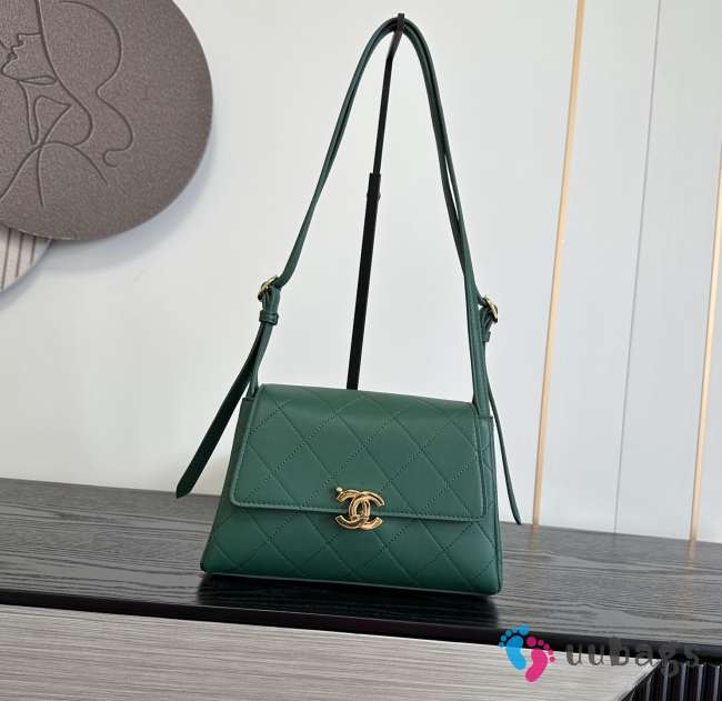 Uubags Chanel Medium Kelly Shoulder Bag Green Lambskin 1997 24K 22.5x14x8cm - 1