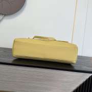 Uubags Chanel Large Kelly Shoulder Bag Yellow Lambskin 1997 24K 32x20x10cm - 6