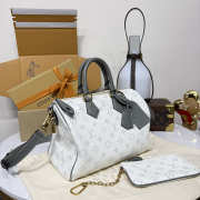 Uubags Louis Vuitton M2A412 Speedy P9 Bandoulière 25 Bag Monogram Pattern Calfskin Material 25x15x15cm - 5