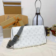 Uubags Louis Vuitton M2A412 Speedy P9 Bandoulière 25 Bag Monogram Pattern Calfskin Material 25x15x15cm - 2