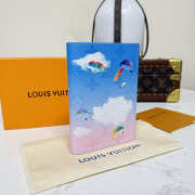Uubags Louis Vuitton M28807 Passport Cover Gradiant Blue Pink 10x14x2.5cm - 6