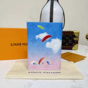 Uubags Louis Vuitton M28807 Passport Cover Gradiant Blue Pink 10x14x2.5cm - 4