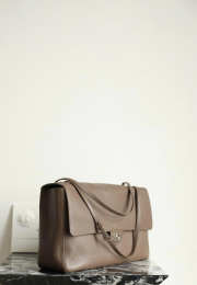 New Arrivals 2026 Chanel Maxi flap bag calfskin with grain effect & silver metallic in light brown 26x38.5x11cm - 6