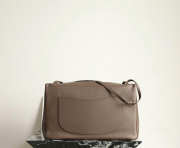 New Arrivals 2026 Chanel Maxi flap bag calfskin with grain effect & silver metallic in light brown 26x38.5x11cm - 5
