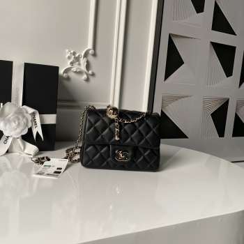 Uubags Chanel Mini Classic Handbag In Lambskin Black 13.5x17x8cm
