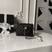 Uubags Chanel Mini Classic Handbag In Lambskin Black 13.5x17x8cm - 3
