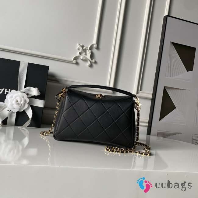Uubags Chanel 26S Runway hobo bag AS6255 black lambskin leather with light gold metal with handle 16x23x7cm - 1