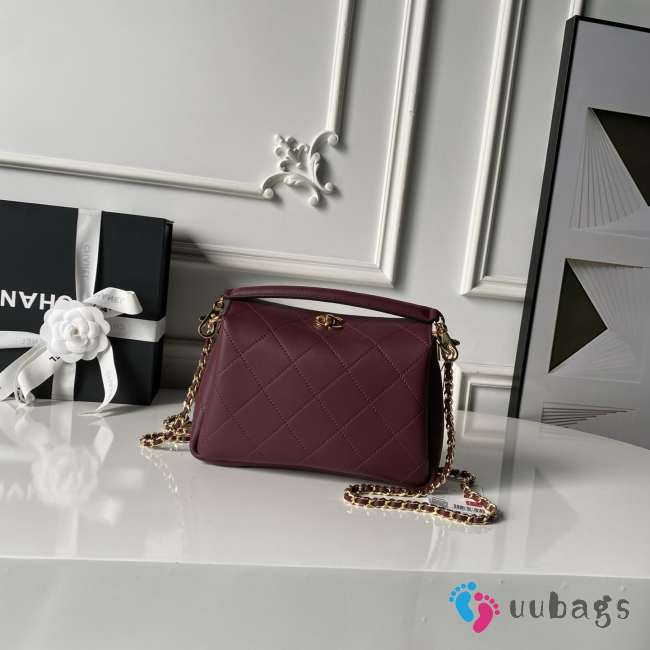 Uubags Chanel 26S Runway hobo bag AS6255 burgundy lambskin leather with light gold metal with handle 16x23x7cm - 1