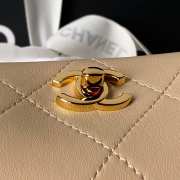 Uubags Chanel 26S Runway hobo bag AS6255 beige lambskin leather with light gold metal with handle 16x23x7cm - 6