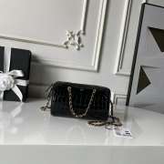 Uubags Chanel bag with chain in black croc embossed calfskin leather with gold-tone hardware 19x12x9cm - 1
