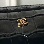 Uubags Chanel bag with chain in black croc embossed calfskin leather with gold-tone hardware 19x12x9cm - 2