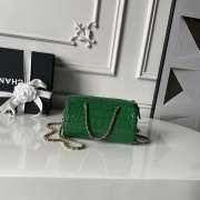 Uubags Chanel bag with chain in green croc embossed calfskin leather with gold-tone hardware 19x12x9cm - 3