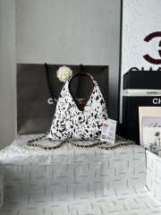 Uubags Chanel small shopping bag in lambskin & gold metal black & white 23x23x7cm - 1