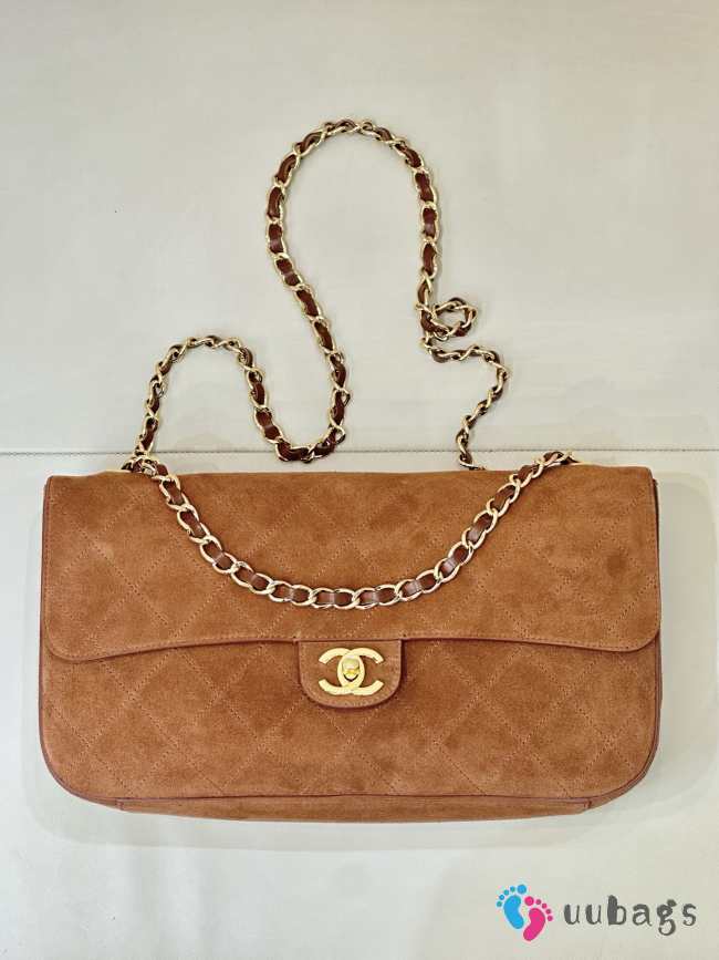 Uubags Chanel Maxi flap bag in calfskin suede, lambskin & gold metal camel 19.5x32x10cm - 1
