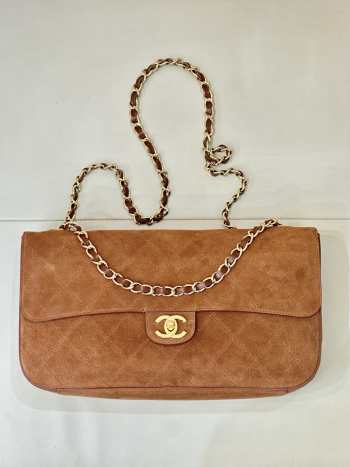 Uubags Chanel Maxi flap bag in calfskin suede, lambskin & gold metal camel 19.5x32x10cm