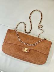 Uubags Chanel Maxi flap bag in calfskin suede, lambskin & gold metal camel 19.5x32x10cm - 6