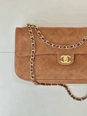 Uubags Chanel Maxi flap bag in calfskin suede, lambskin & gold metal camel 19.5x32x10cm - 4