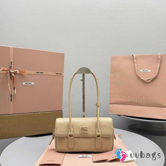 Uubags Miu Miu Arcadie leather bag in sand beige 11.5x24x5cm - 1
