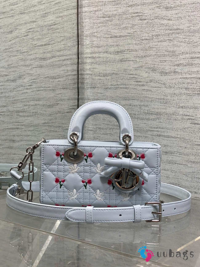 Uubags Dioramour Mini Lady D-Joy Bag Multicolor Doves & Roses Embroidery Cannage Lambskin Light Blue 19x10.5x5.5cm - 1