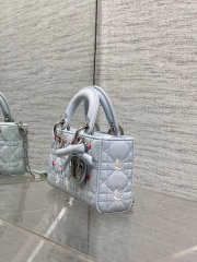 Uubags Dioramour Mini Lady D-Joy Bag Multicolor Doves & Roses Embroidery Cannage Lambskin Light Blue 19x10.5x5.5cm - 6