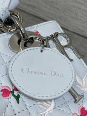 Uubags Dioramour Small Lady Dior Chain Bag Mini Doves & Roses Embroidery Cannage Lambskin Light Blue 20x17x8cm - 5