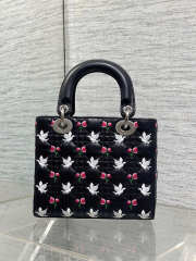 Uubags Dioramour Small Lady Dior Chain Bag Mini Doves & Roses Embroidery Cannage Lambskin Black 20x17x8cm - 3