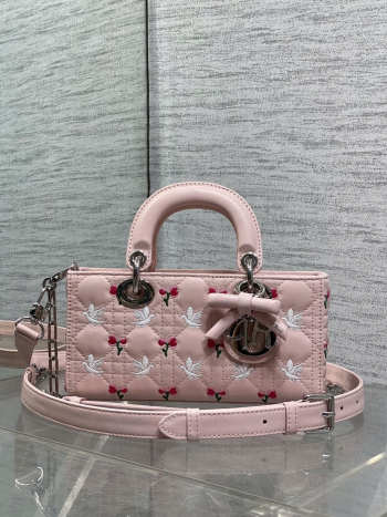 Uubags Dioramour Mini Lady D-Joy Bag Multicolor Doves & Roses Embroidery Cannage Lambskin Light Pink 19x10.5x5.5cm